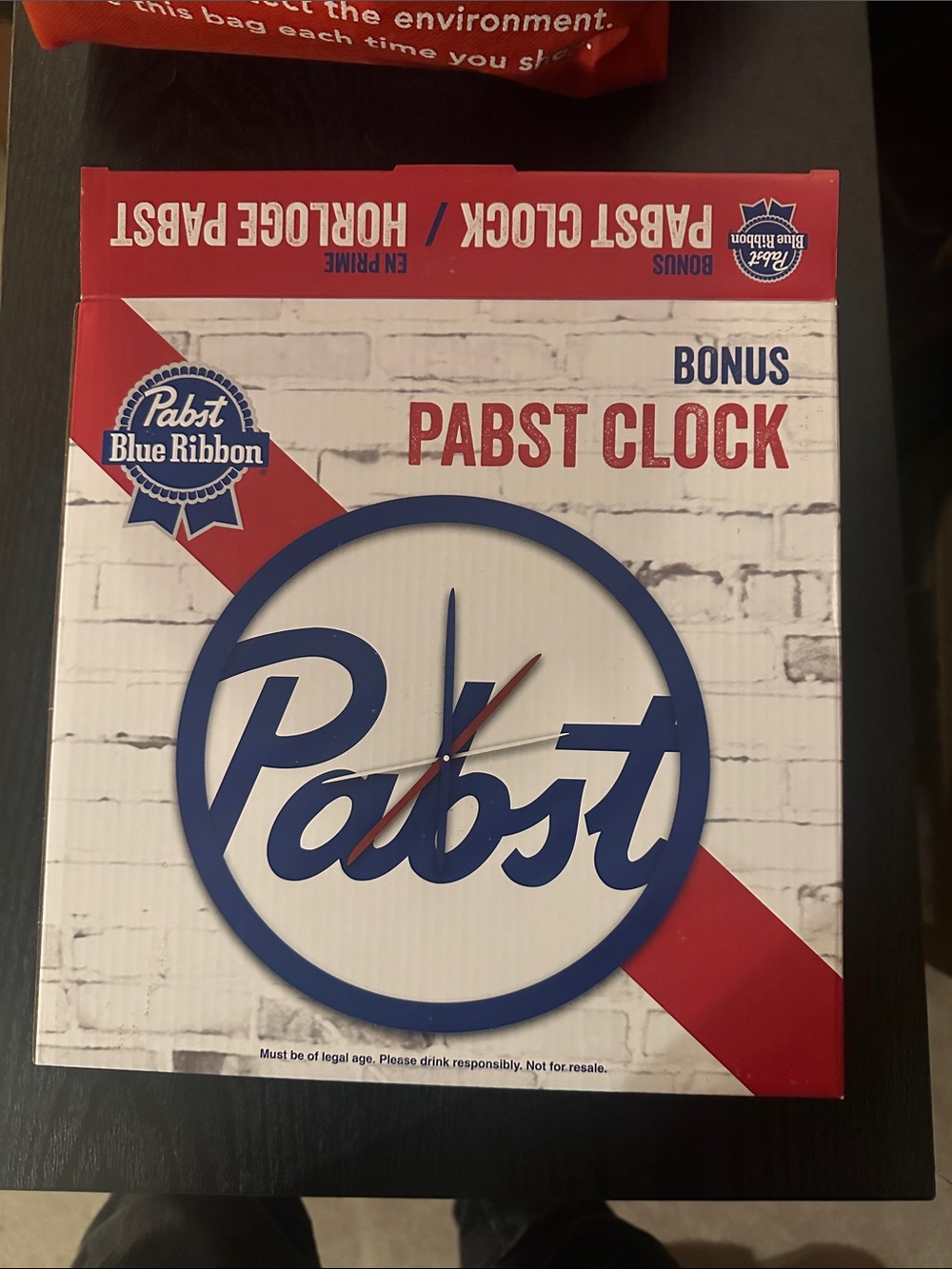 Pabst Blue Ribbon clock - Picture 4 of 4